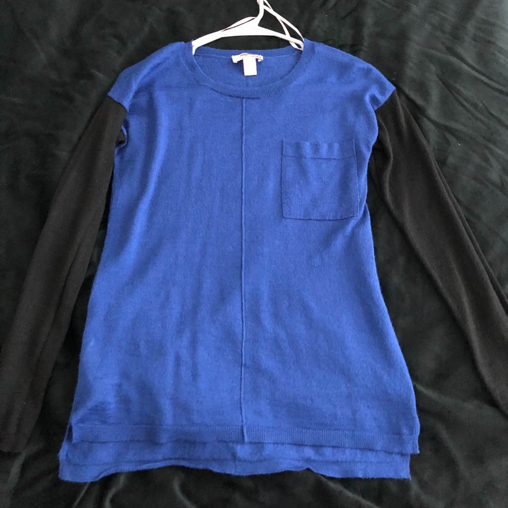 Forever 21 Light Sweater (black sleeves)